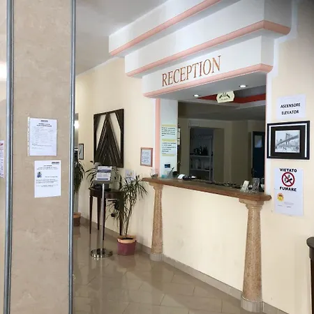 Esperia Otel Spotorno