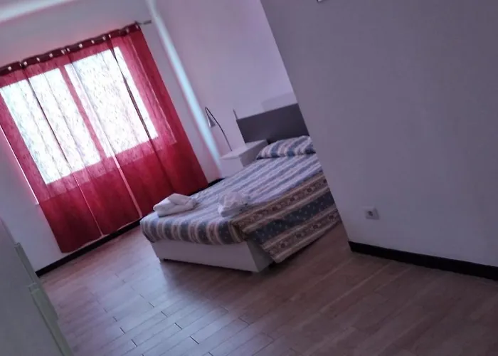 Esperia Hotel 2*