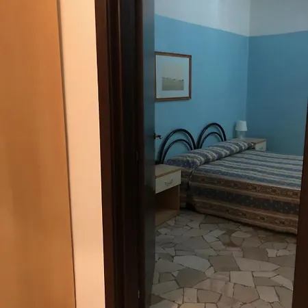 Esperia מלון