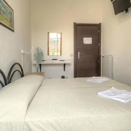 Esperia Hotell