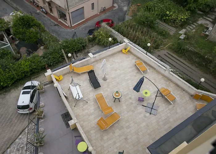 Esperia Отель 2*